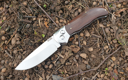 Выкидной нож "Рысь": сталь - Bohler М390; рукоять - венге