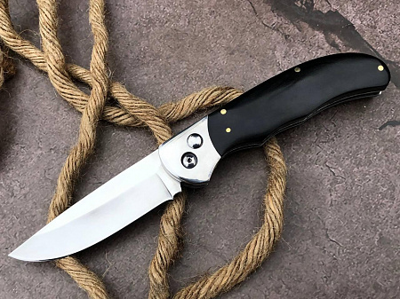 Выкидной нож "Рысь": сталь -  95Х18 (кованая); рукоять - черный граб